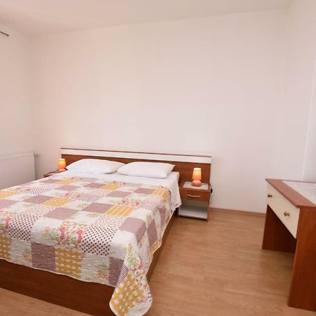 Apartments Brico Primošten Eksteriør billede