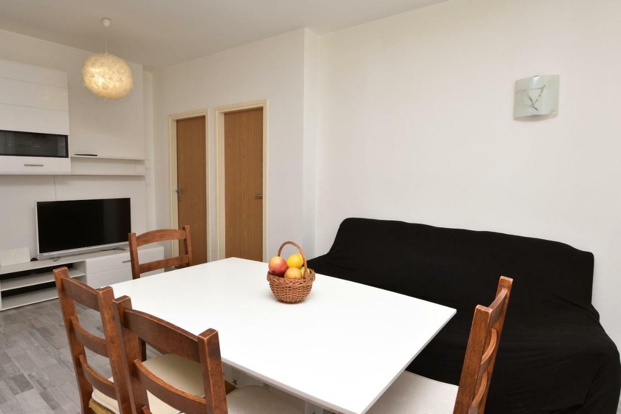 Apartments Brico Primošten Eksteriør billede