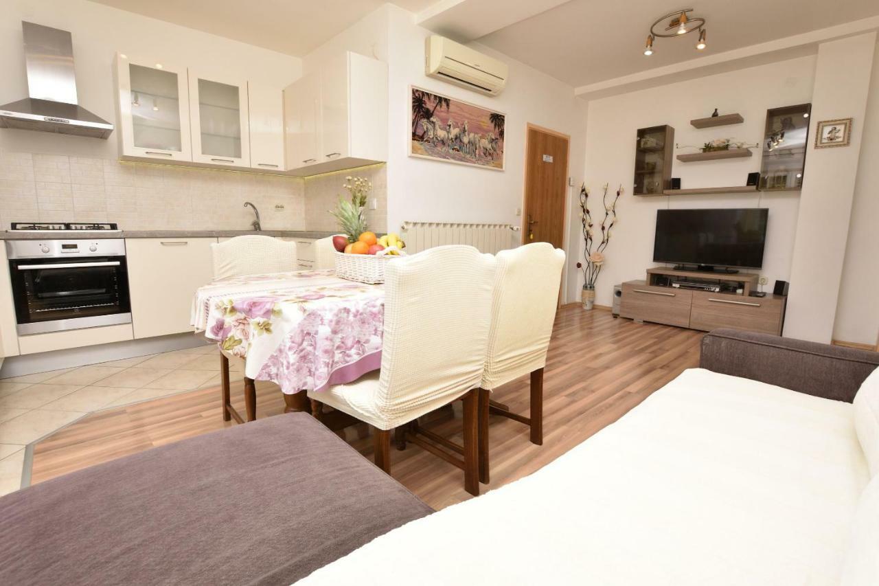 Apartments Brico Primošten Eksteriør billede