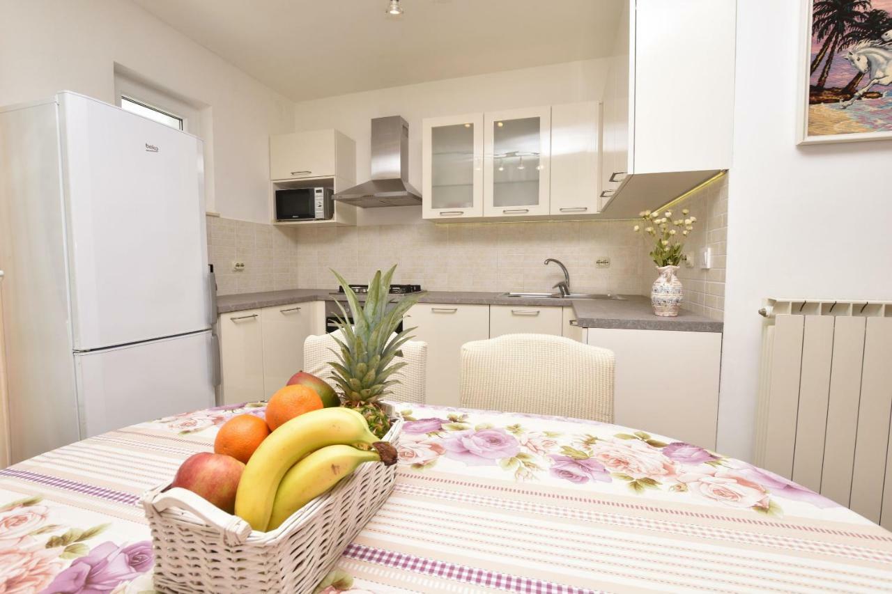 Apartments Brico Primošten Eksteriør billede