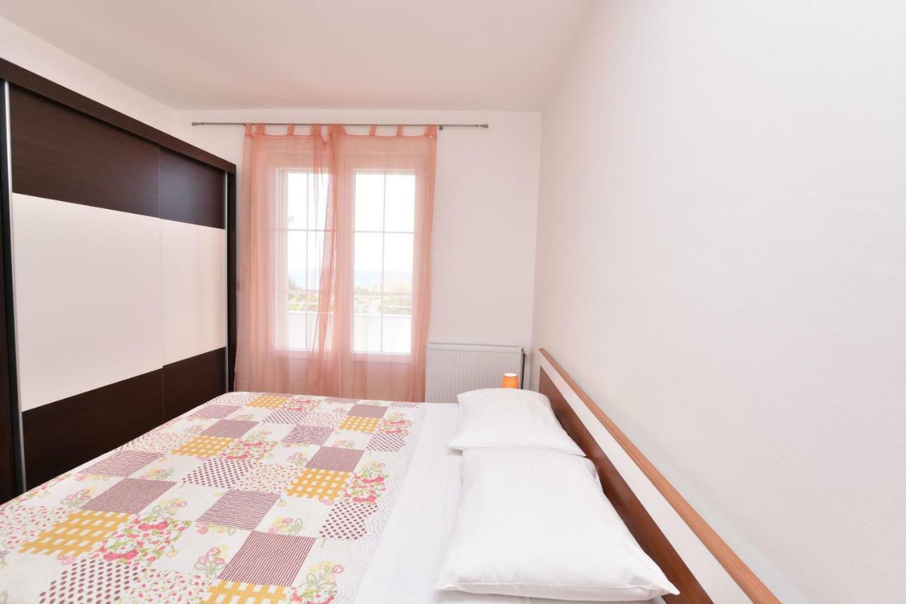 Apartments Brico Primošten Eksteriør billede